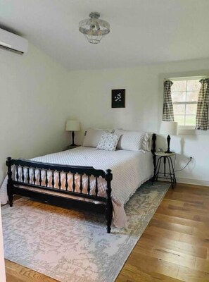 2 chambres, fer et planche à repasser, lit parapluie, Wi-Fi