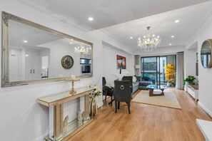 Interior - 306 HT · The Marble Royale (Auckland)