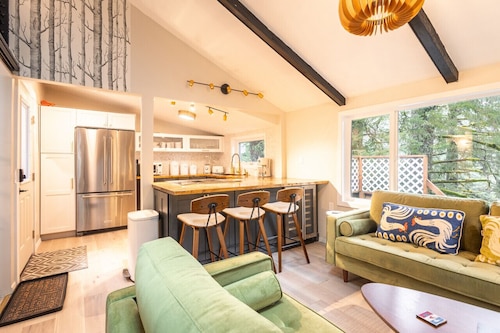 2889 Pruitt Lane - The Shoreline Cabin - An Authentic Alaskan Retreat