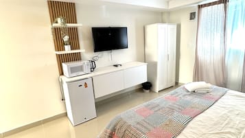 Noé hotel #11 | 電視