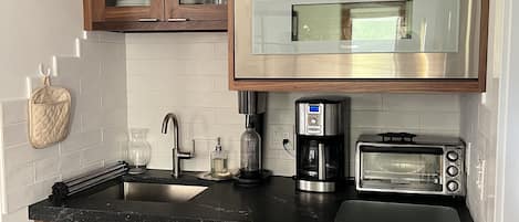 冰箱、烤箱、茶具/咖啡用具、烤面包机