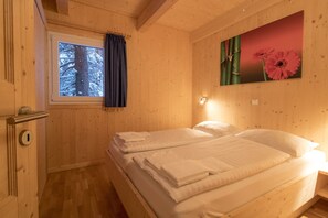 6 chambres, accès au Wi-Fi (inclus), literie fournie