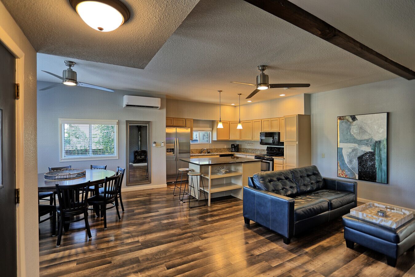 Televisión, chimenea