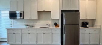 Lakeview Retreat: Golf, Fish, & Explore the Trails