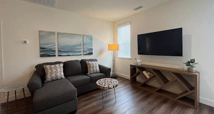 Lakeview Retreat: Golf, Fish, & Explore the Trails