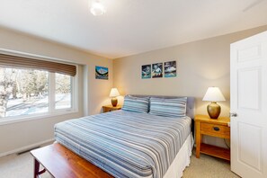 3 Schlafzimmer, Bügeleisen/Bügelbrett, Reisekinderbett, Internetzugang