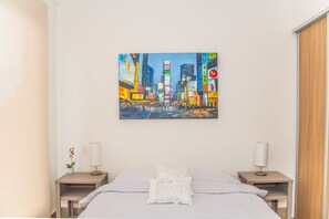 2 bedrooms, iron/ironing board, travel cot, WiFi - Luxury Apartment in Prime Location 201 (San Jose)