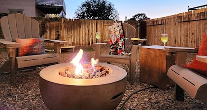 Atrium Zen House @ Lake Powell+ Lots of Boat Parking + Pet Friendly + Sleeps 10