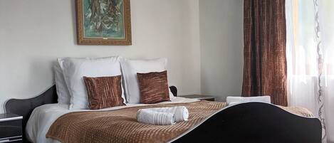 4 間睡房、Wi-Fi、床單