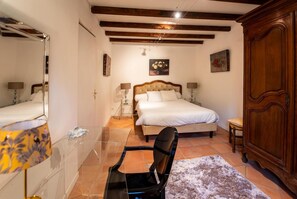 3 bedrooms, travel cot, free WiFi
