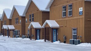 Exterior - Trailside Fun River Cabin 21B (Houghton)