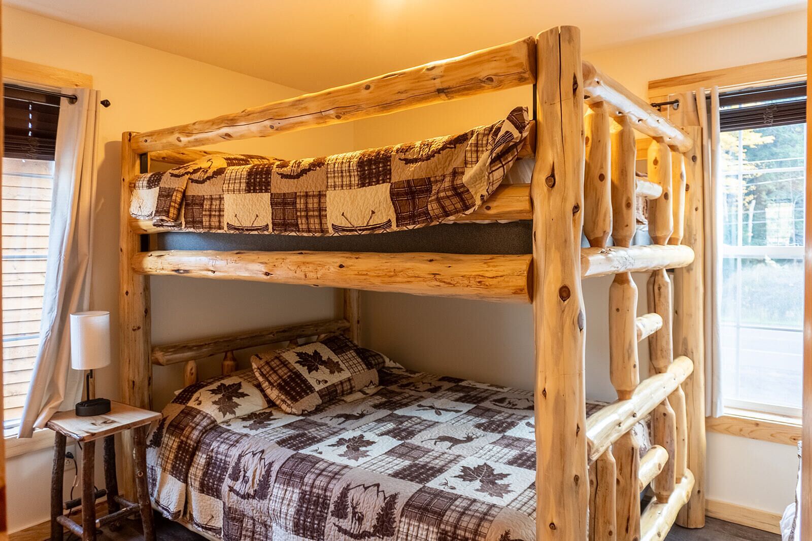 4 bedrooms, WiFi, bed sheets