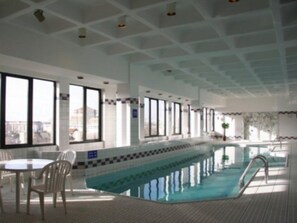 Indoor pool, outdoor pool - Prime Hotel (Beijing)