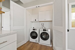 Interior - Newly restored apartment in the heart of Chestertown (Chestertown)