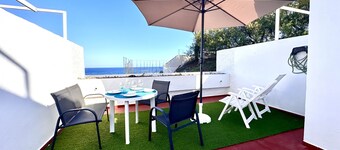 Marina Blue, Las Caletillas