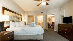 3 bedrooms, in-room safe, iron/ironing board, WiFi