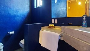 Dusche, Handtücher, Seife, Shampoo