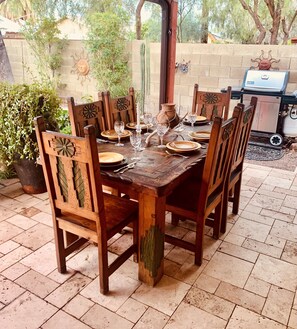 Outdoor dining