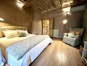 3 chambres, fer et planche à repasser, accès au Wi-Fi (inclus)