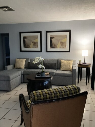 The Sunshine House at Spring Hill