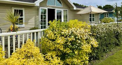 🥇 Holiday Lettings Beech Lodge 6 Bed Luxury