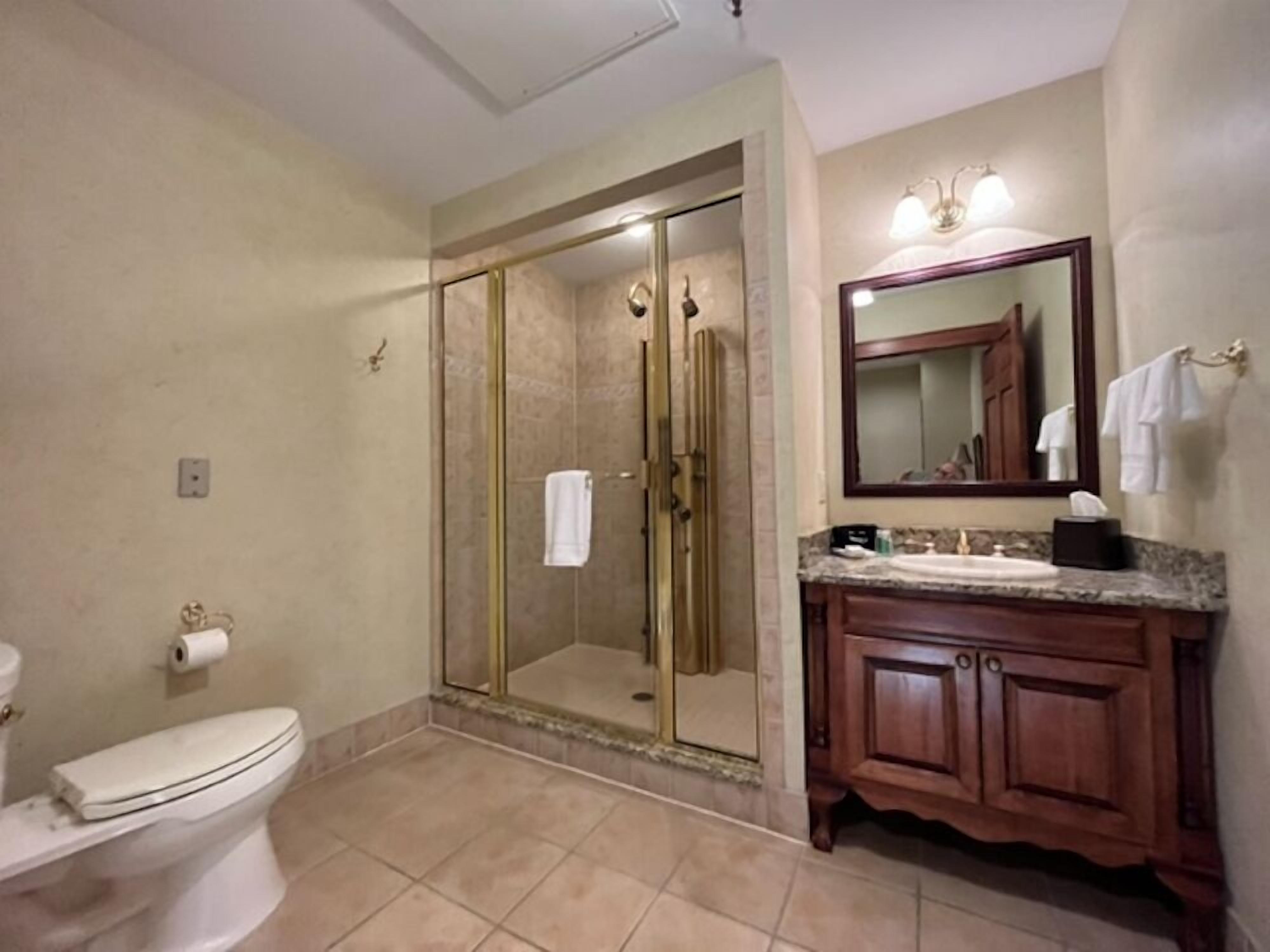 The Stately Suite 305 | Bathroom