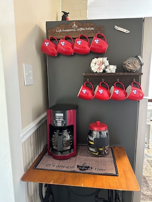 Equipped with a coffee machine, coffee cups, & items you may need  - Newly Renovated 3bed/2bath Pet Friendly Home on Goose Creek Island (Hobucken)