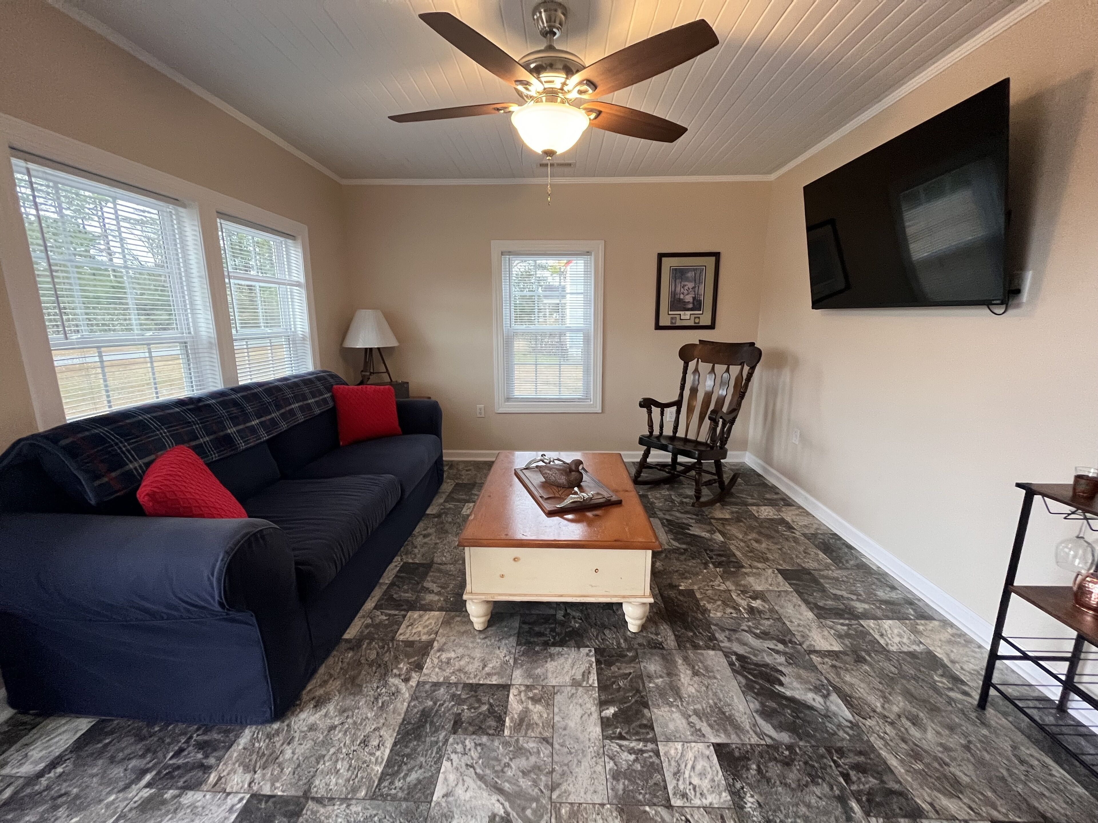 Newly Renovated 3bed/2bath Pet Friendly Home on Goose Creek Island