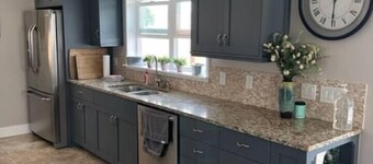 Lakefront 7 bed/3 bath home in Beautiful Bear Lake