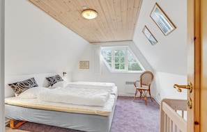 2 Schlafzimmer, Reisekinderbett, kostenloses WLAN