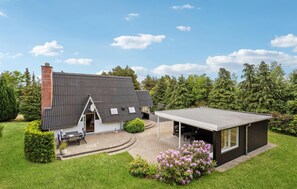 Exterior - 2 bedroom gorgeous home in Tarm (Tarm)