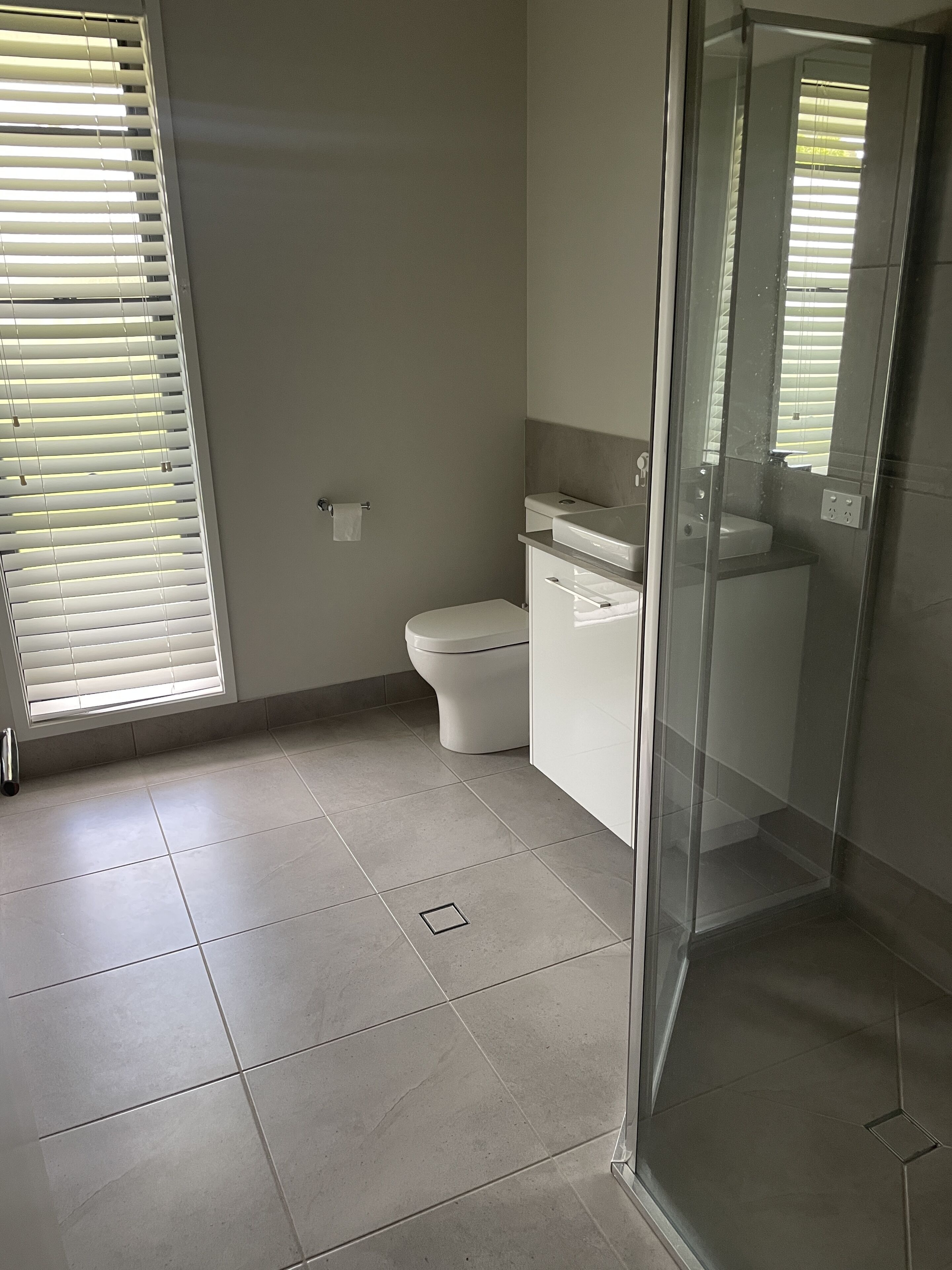 Dusche, Handtücher, Seife, Shampoo