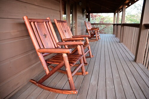SMOKY MOUNTAIN HIGH GETAWAY