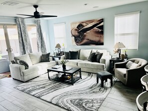 TV, fireplace, streaming services