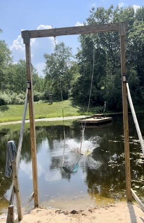 Property grounds - Cute Home on many acres with access to East Stylus Lake and ponds (Hale)