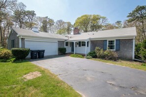 Exterior - Gorgeous Home with Game Room Dog Welcome! (Chatham)