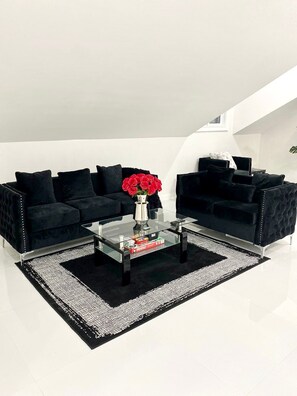 Smart TV - Stunning Ocean view home with luxury amenities! (Marsh Harbor)