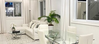 Stunning Ocean view home with luxury amenities!