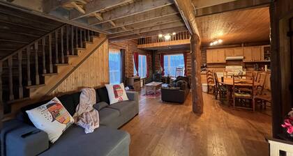 A true paradise, ideal for a gathering and for outdoor enthusiasts.