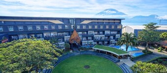 普尔萨达会议酒店&度假村