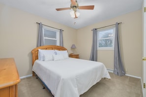 3 chambres, fer et planche à repasser, Wi-Fi gratuit, draps fournis