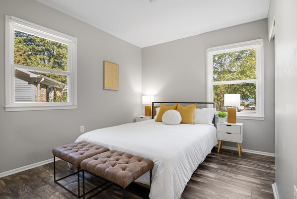 5 bedrooms, desk, iron/ironing board, free WiFi