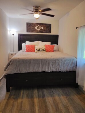 3 chambres, accès au Wi-Fi (inclus), literie fournie