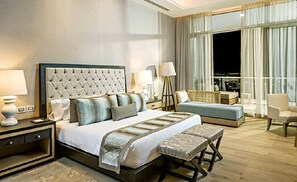 4 dormitoris, caixa forta a l'habitació i planxa i posts de planxar 