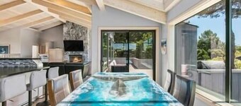 Sea Ranch Ocean Views 4 bedrooms + office