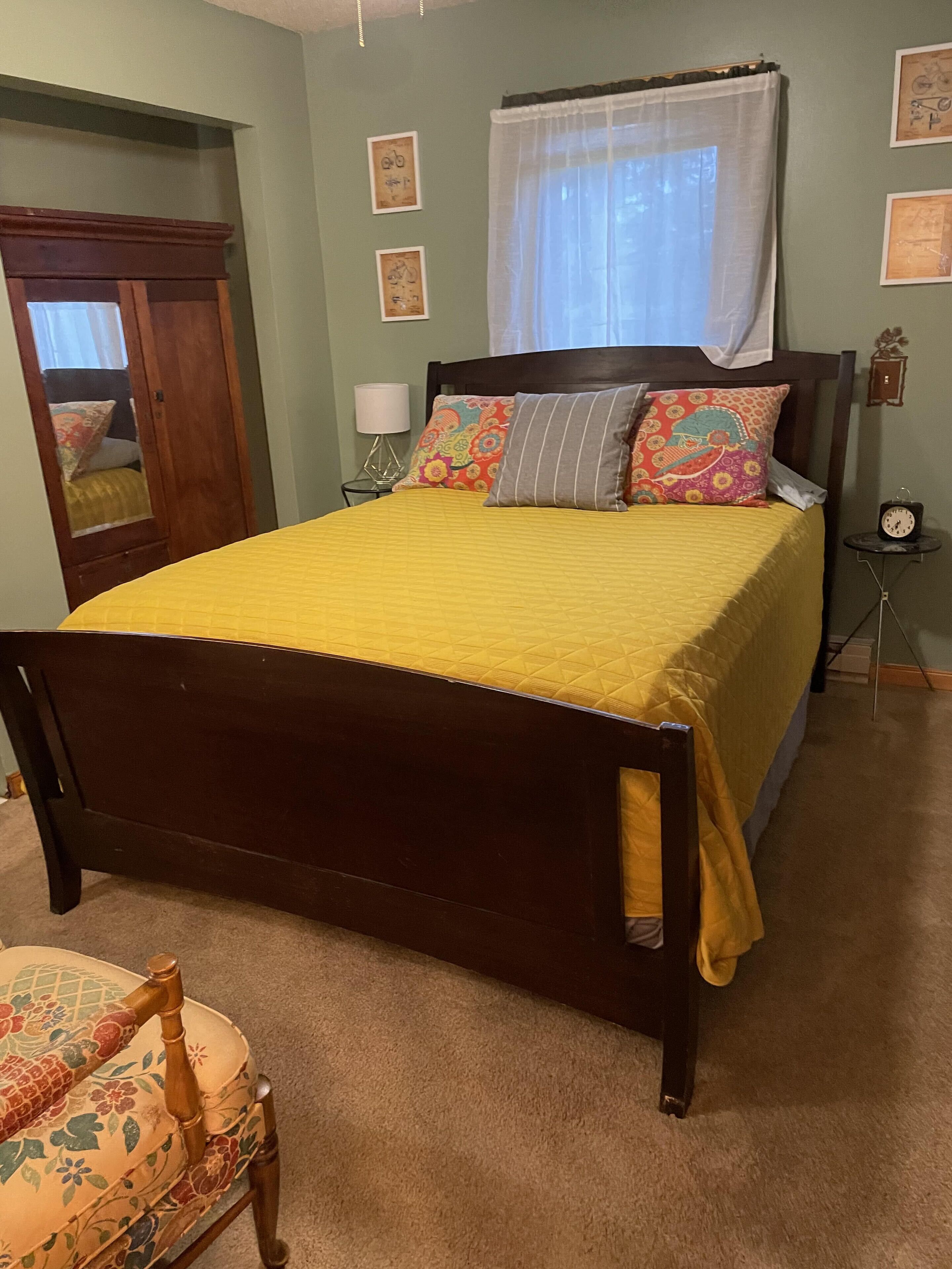 2 bedrooms, desk, free WiFi, bed sheets