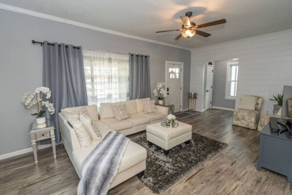 Unclassified image, 1 of 80, button