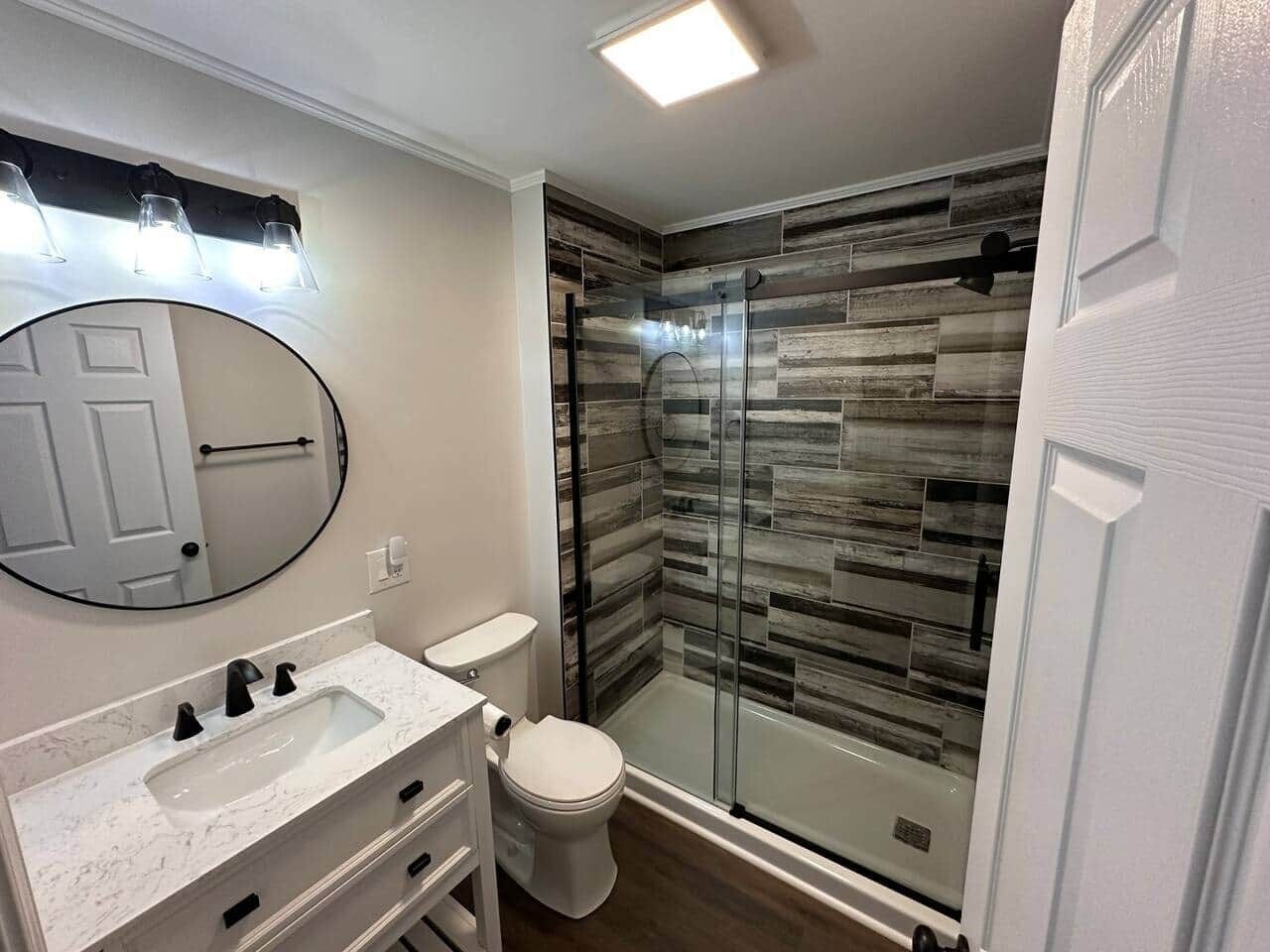 Douche, serviettes fournies