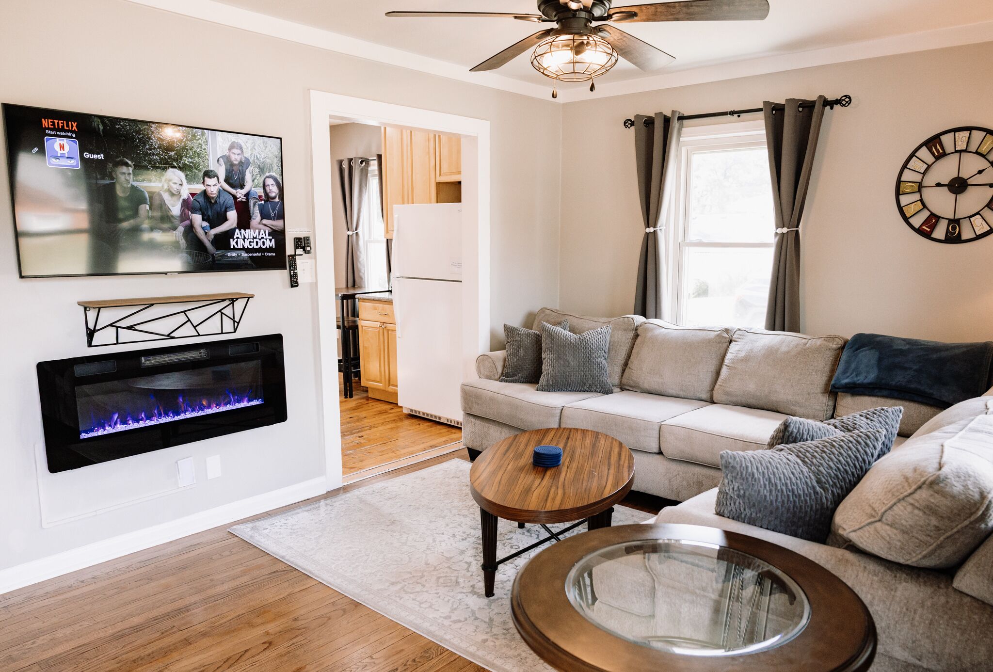 TV connectée, cheminée, baby-foot