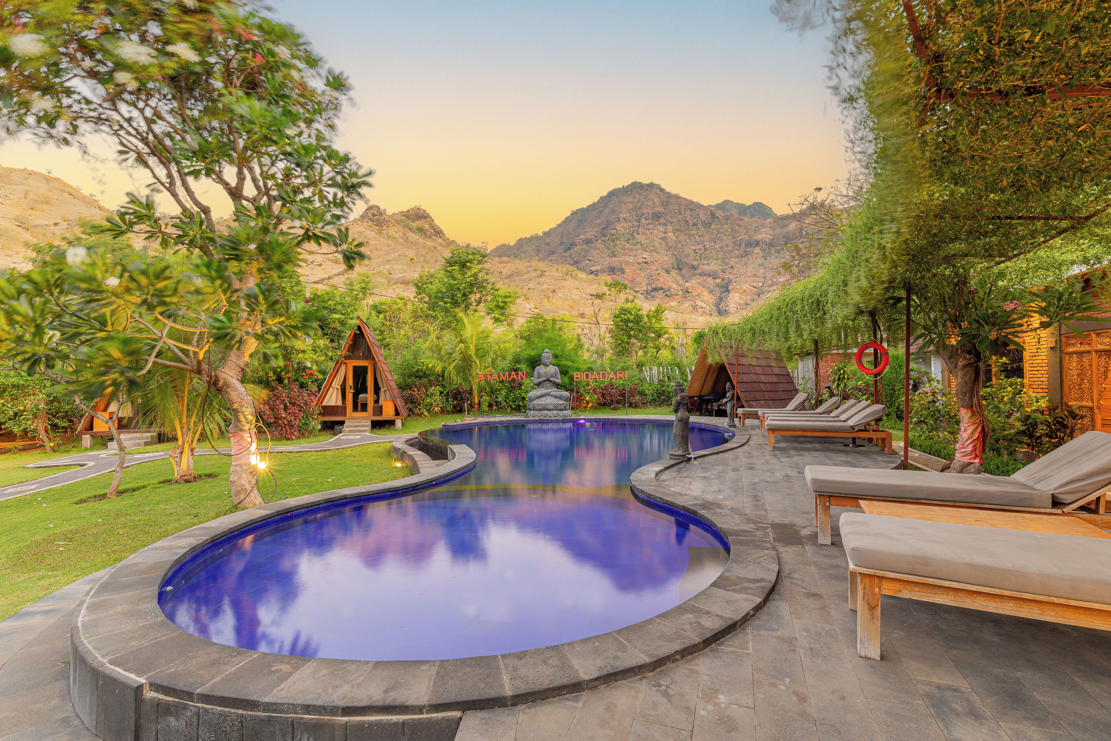 Outdoor pool, open 6:30 AM to 7:00 PM, free pool cabanas, pool umbrellas